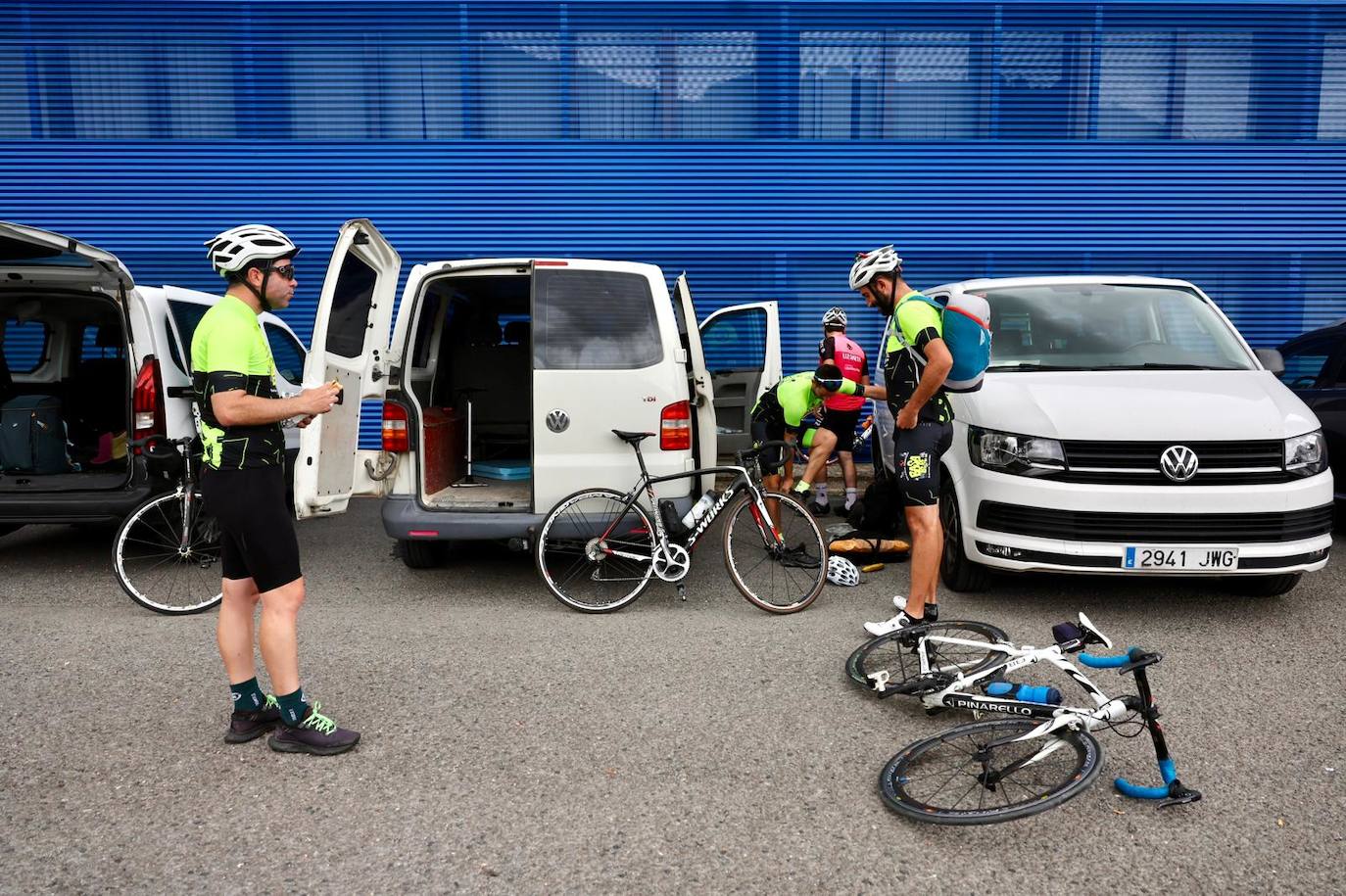 Las imágenes del ambiente festivo por La Vuelta en Ezcaray