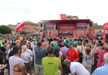 El ambiente festivo de La Vuelta toma Alfaro