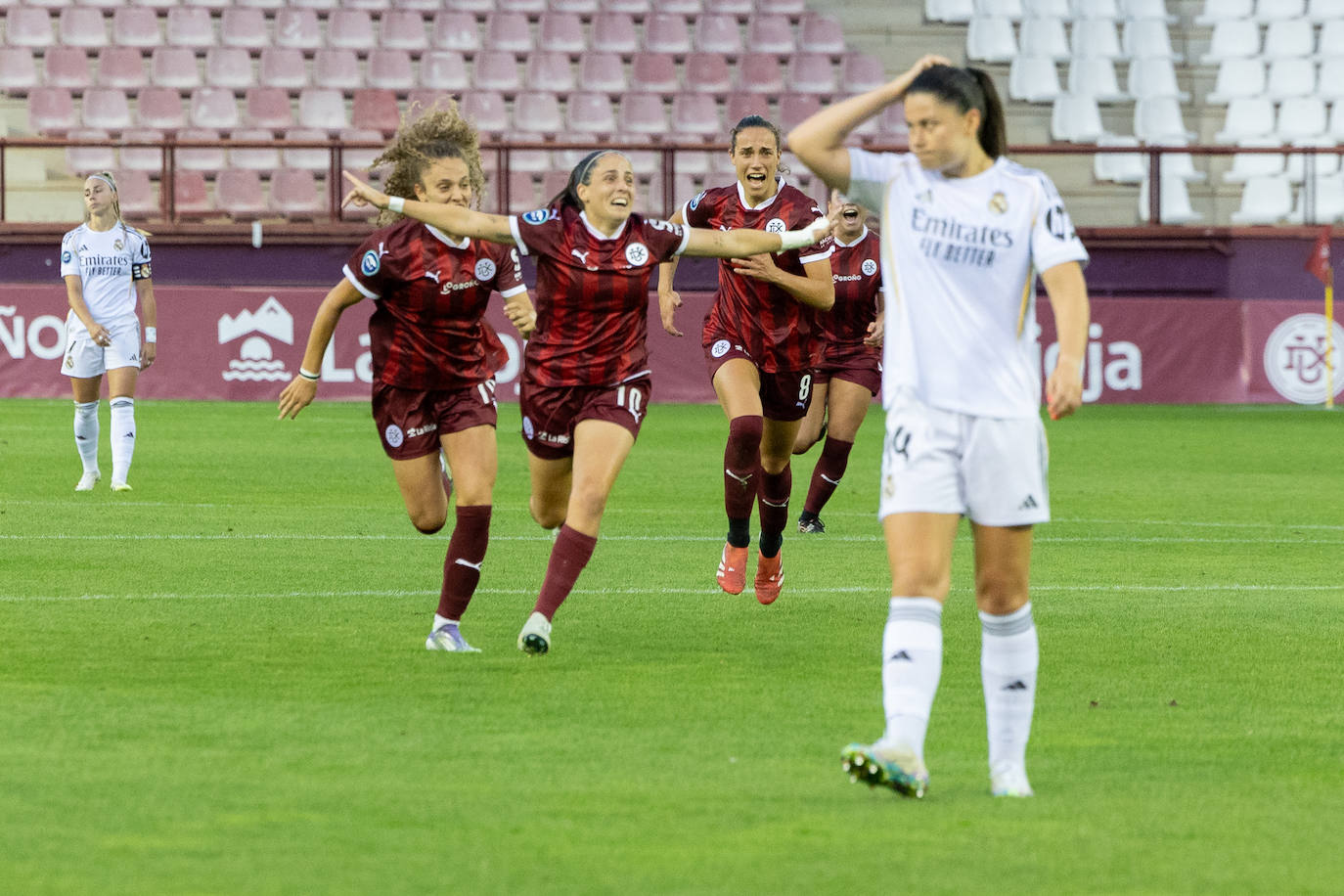 Las imágenes del encuentro DUX-Real Madrid