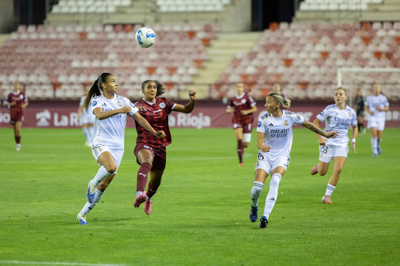 Las imágenes del encuentro DUX-Real Madrid