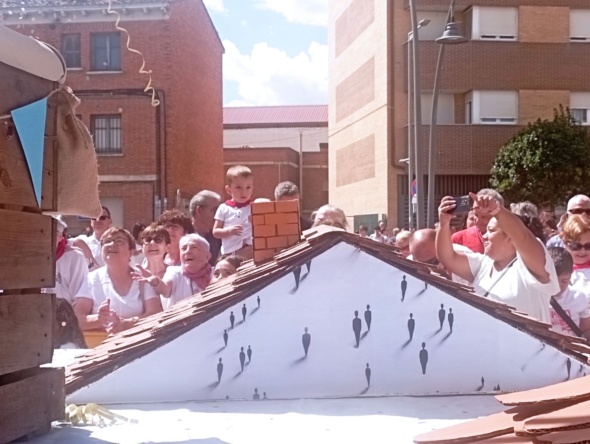 Las imágenes del chupinazo de Pradejón