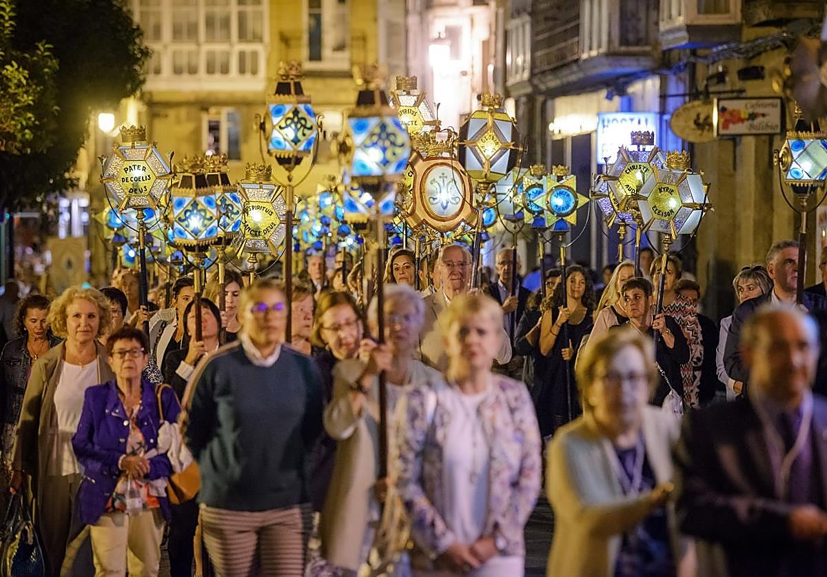 Imagen de archivo de la procesión del Rosario de Faroles de hace dos años.