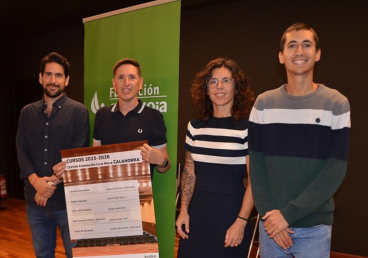 Javier Martínez, Víctor Iribarren, Sara Reinares y Marcos Heras.