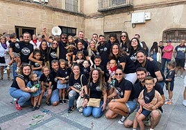 Una cuadrilla de Alberite celebra las fiestas desde el primer día.