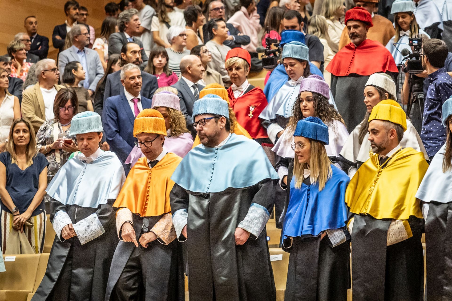 Las imágenes de la apertura del curso académico de la UR