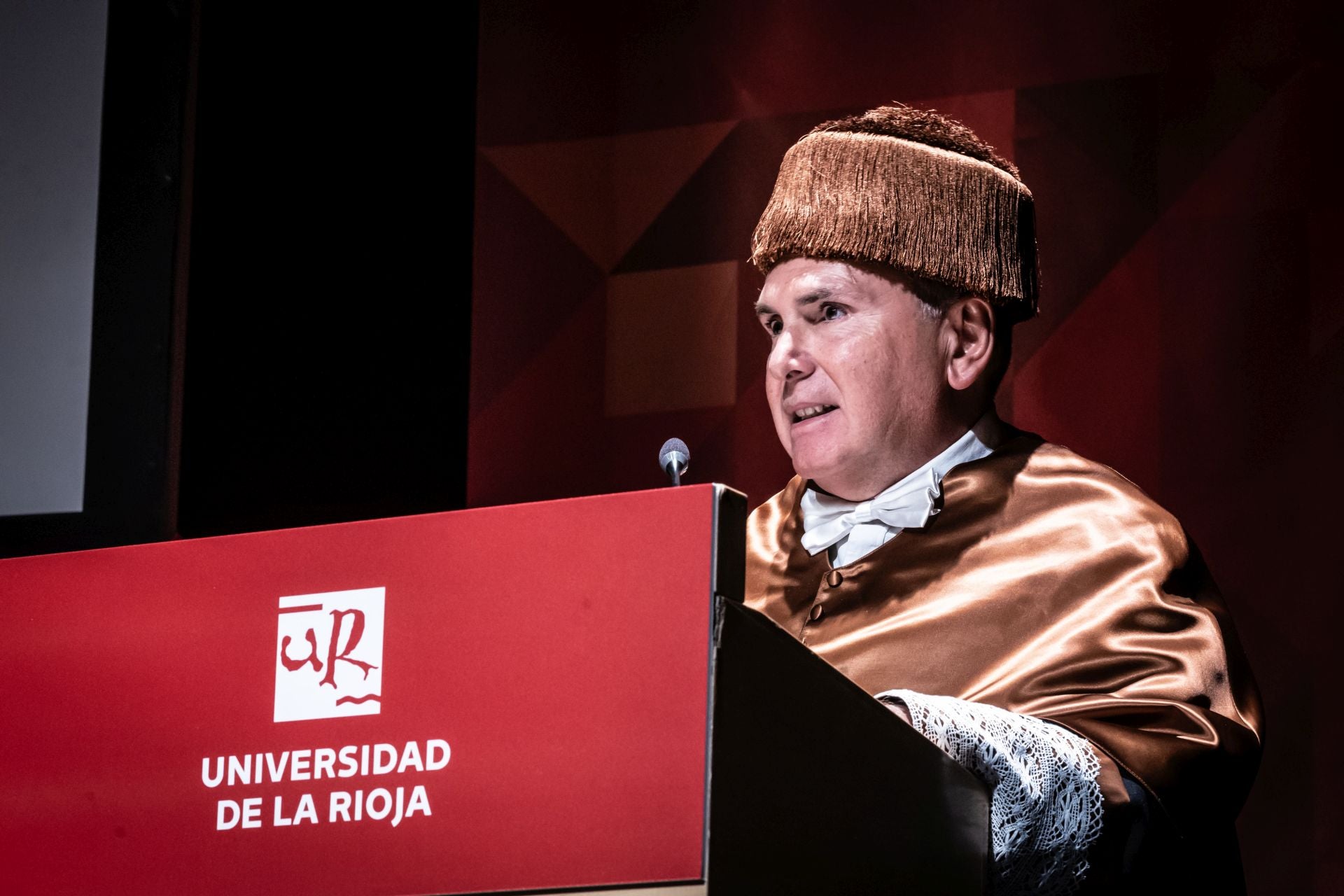 Las imágenes de la apertura del curso académico de la UR