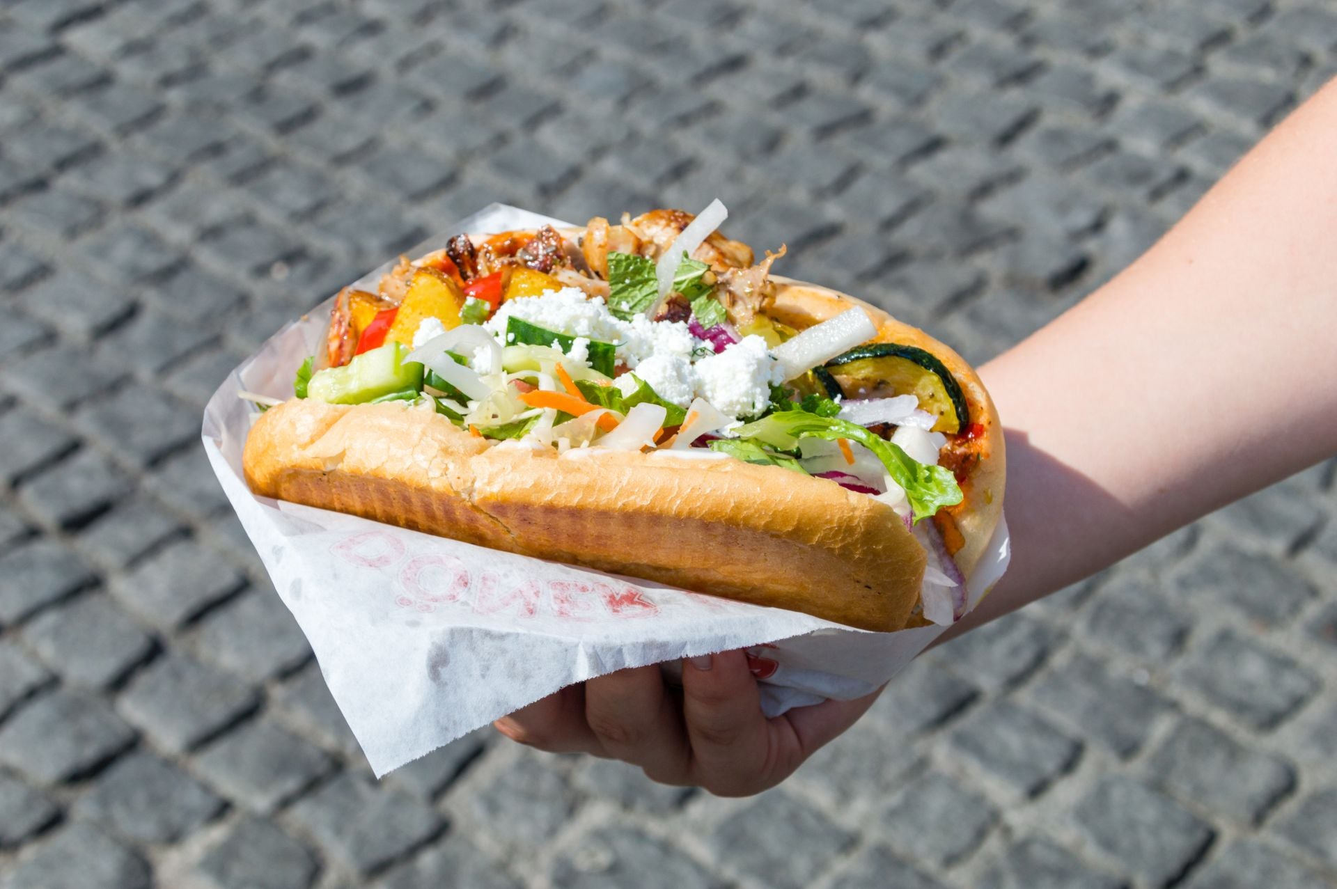 Clausurados dos locales de kebab en Logroño por abrir sin licencia