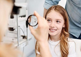 La importancia de la salud visual de los niños para su rendimiento escolar