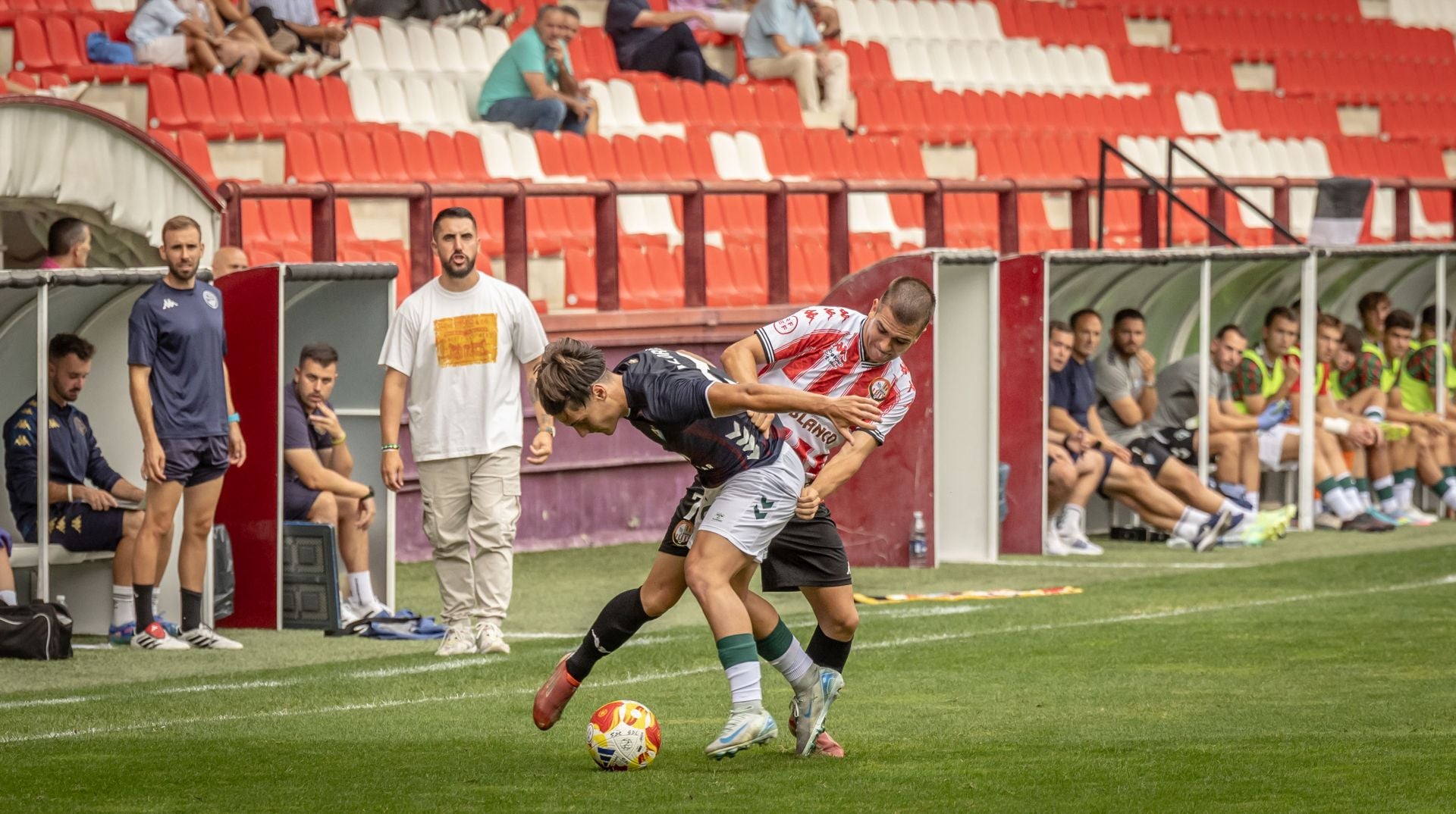 La SDL gana al Eibar en Las Gaunas