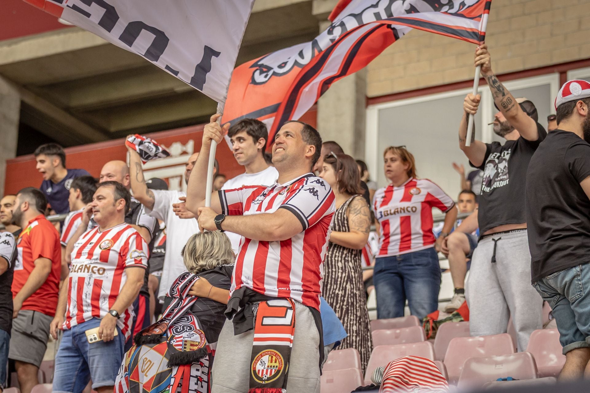 La SDL gana al Eibar en Las Gaunas
