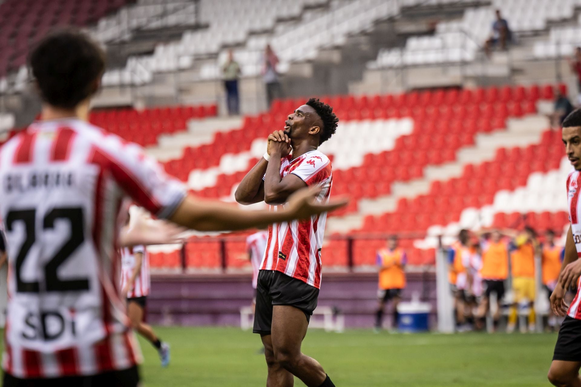 La SDL gana al Eibar en Las Gaunas