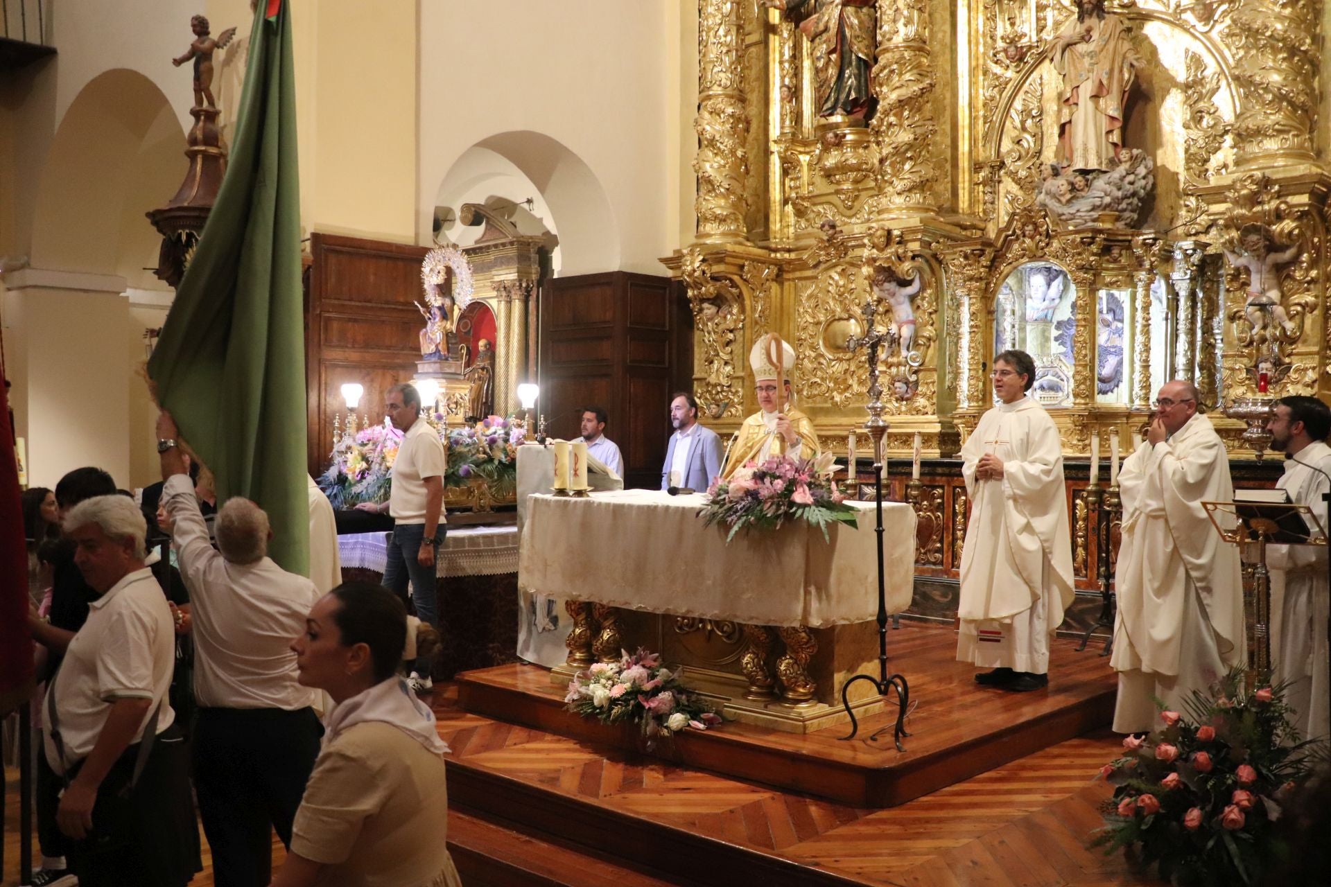 Alfaro celebra a la Virgen del Burgo