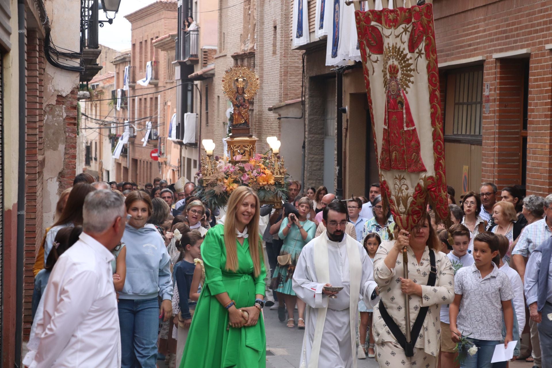 Alfaro celebra a la Virgen del Burgo