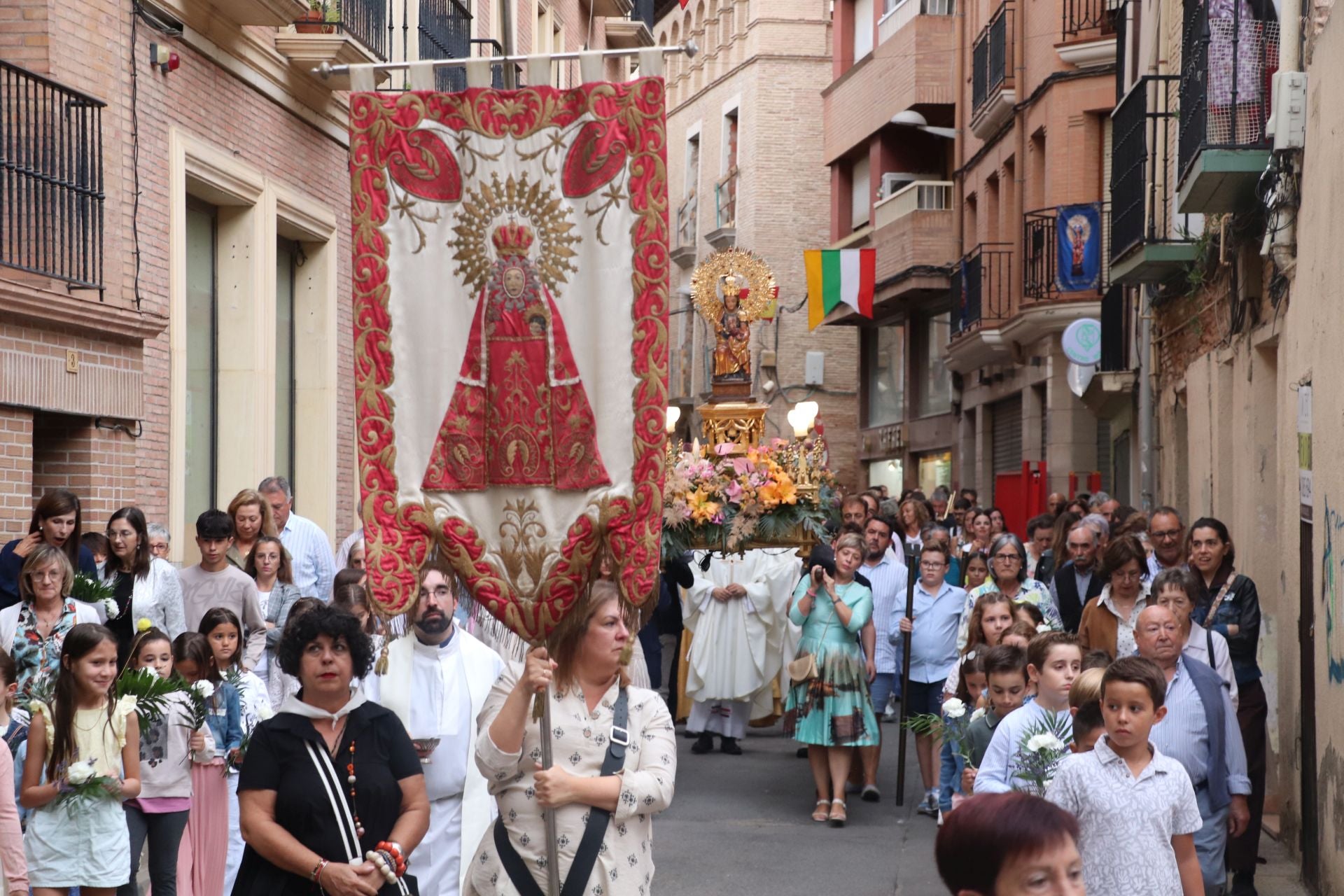 Alfaro celebra a la Virgen del Burgo
