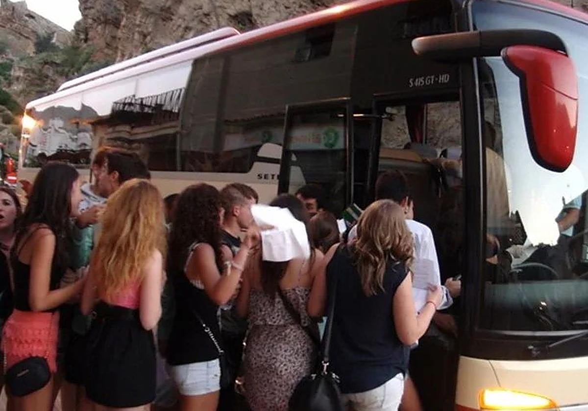 El Bus Joven del IRJ pone rumbo este fin de semana a las fiestas de Nájera
