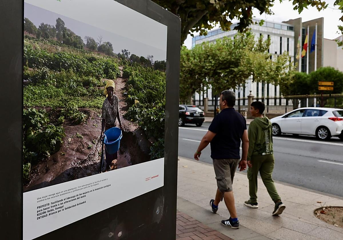 &#039;Cooperación Riojana: un compromiso compartido&#039;, exposición en el Espolón de Logroño