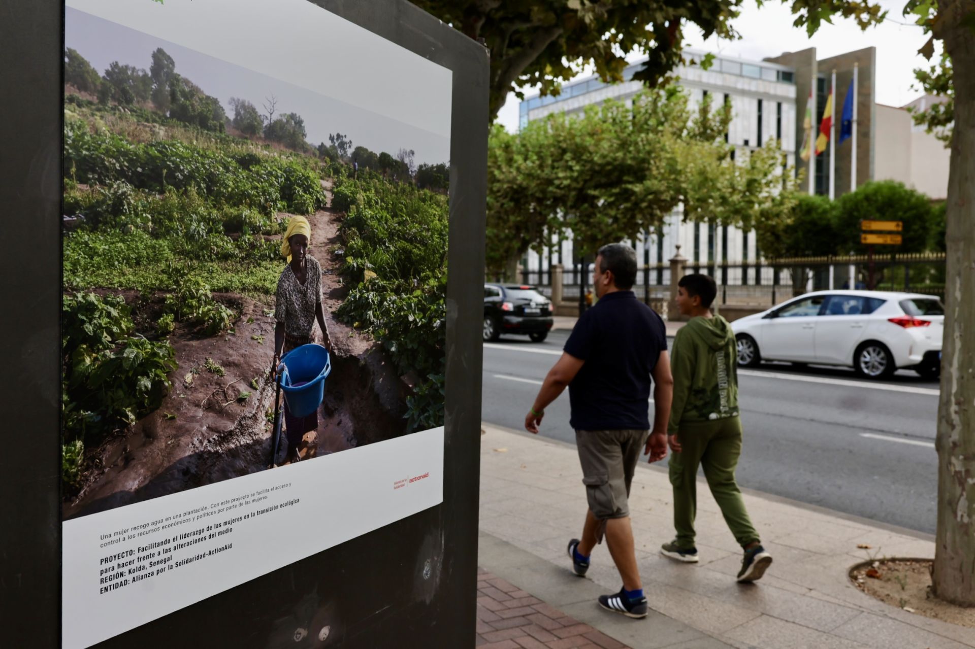 &#039;Cooperación Riojana: un compromiso compartido&#039;, exposición en el Espolón de Logroño