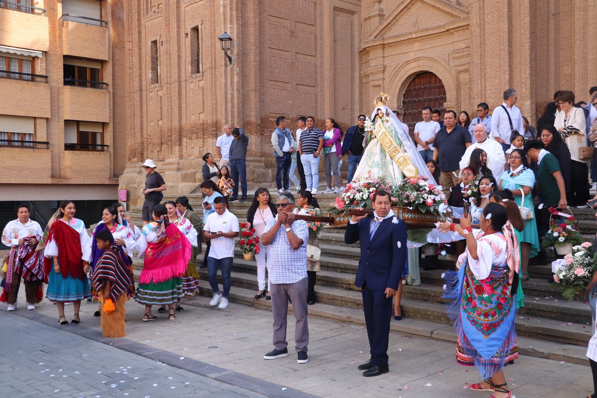 La comunidad ecuatoriana de Alfaro celebra la virgen del Cisne