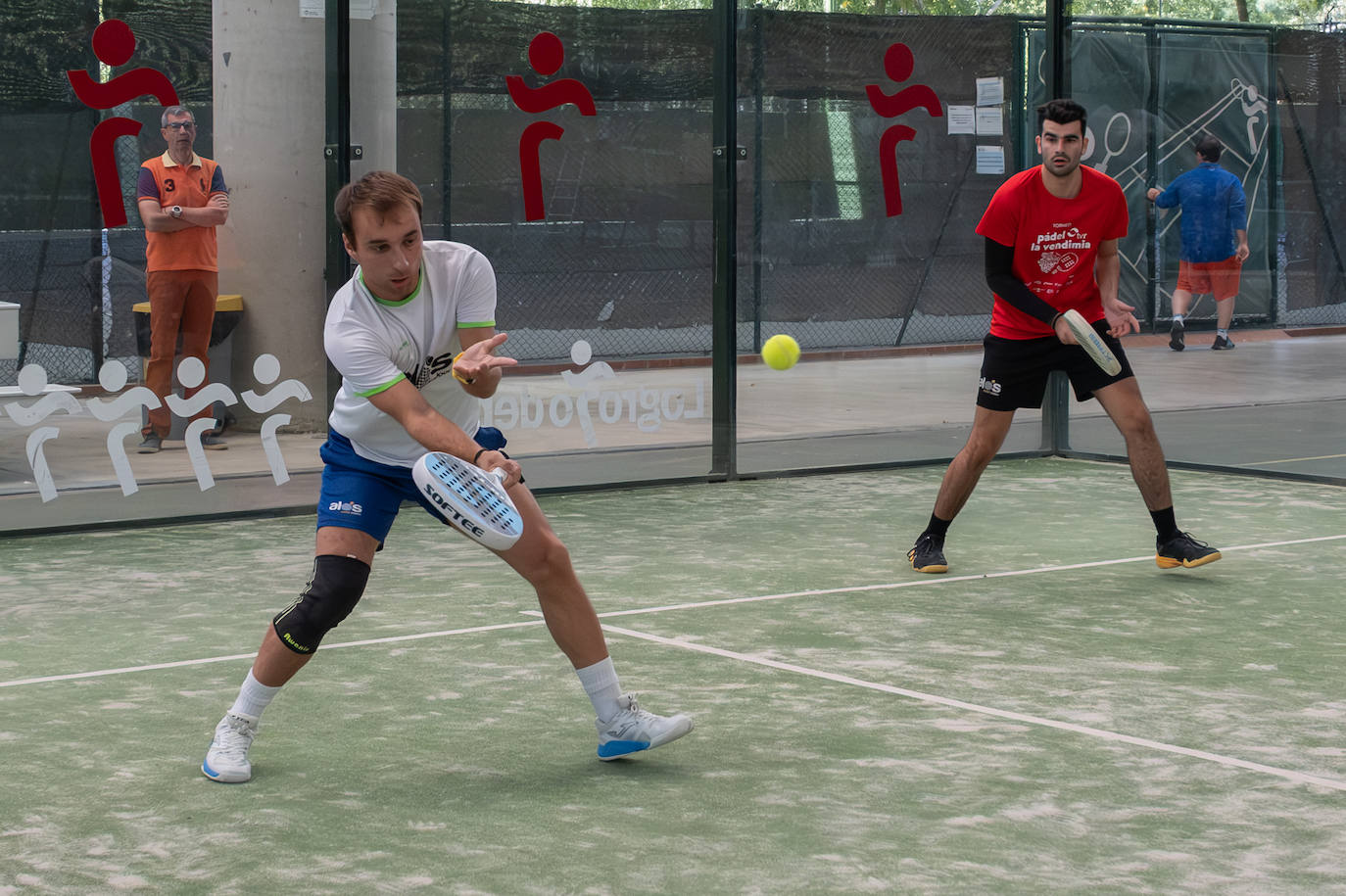 Las imágenes del Torneo La Vendimia de pádel