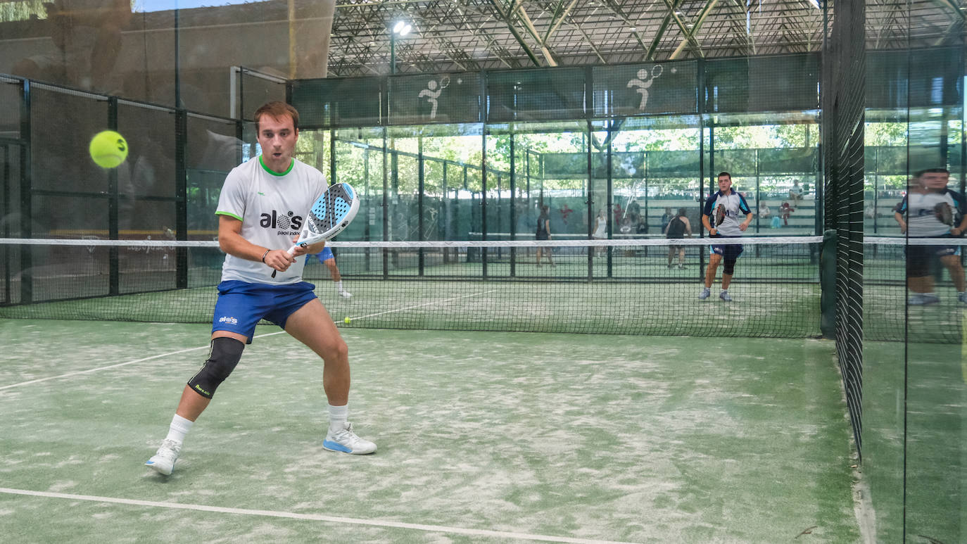 Las imágenes del Torneo La Vendimia de pádel