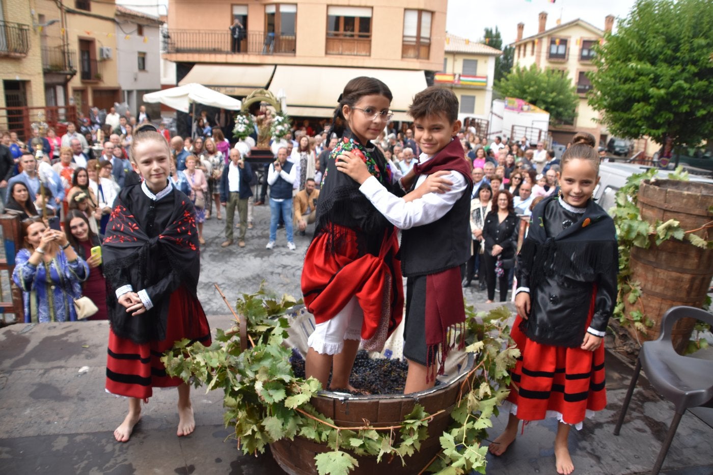 Pisado de uva en las fiestas del año pasado en Rincón de Olivedo.