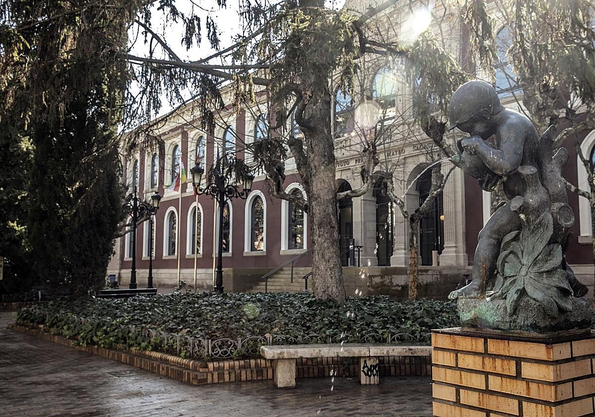 Entrada del IES Sagasta