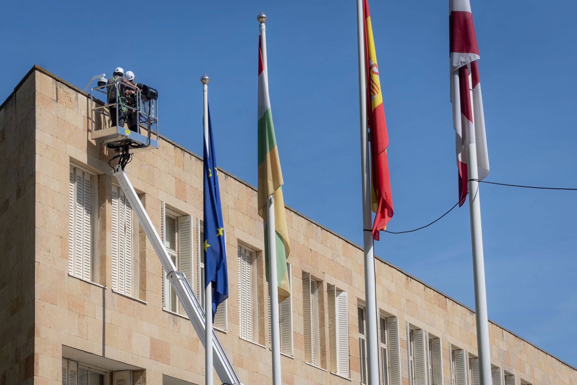 Imagen secundaria 1 - Cuatro cámaras de vigilancia reforzarán la seguridad de Logroño desde este San Mateo