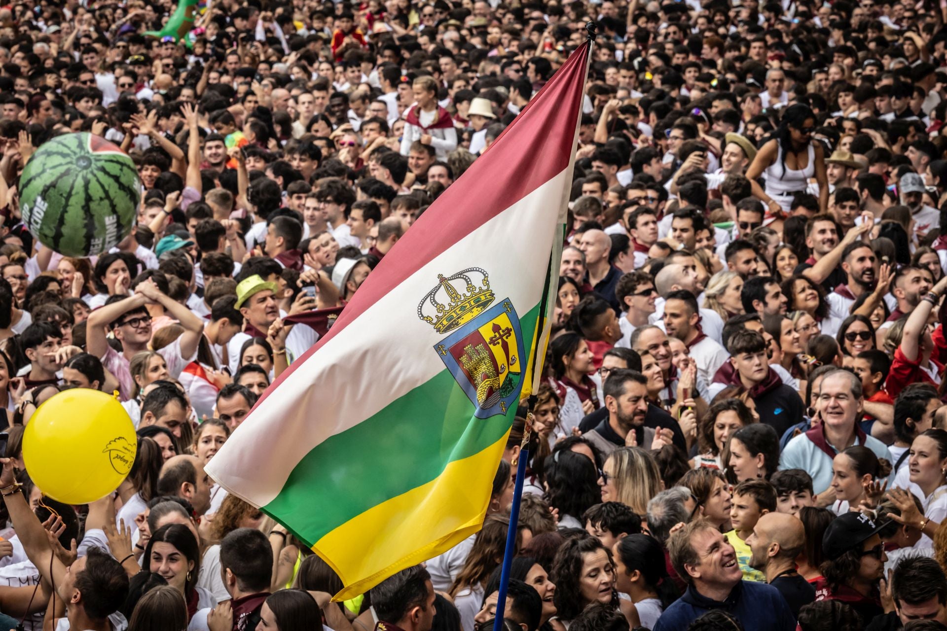 Las imágenes del cohete de San Mateo de Logroño desde la plaza del Ayuntamiento