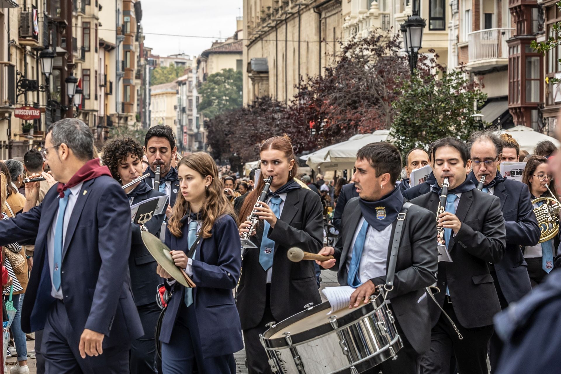 Las imágenes del acto del pisado de la uva