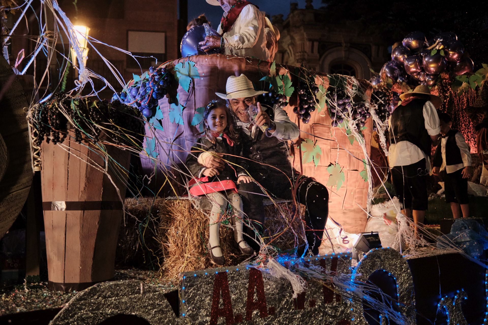 El desfile de carrozas por Logroño