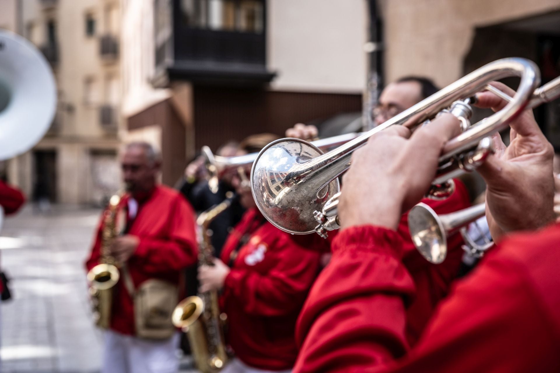 Mañana de degustaciones, música y gigantes y cabezudos en San Mateo