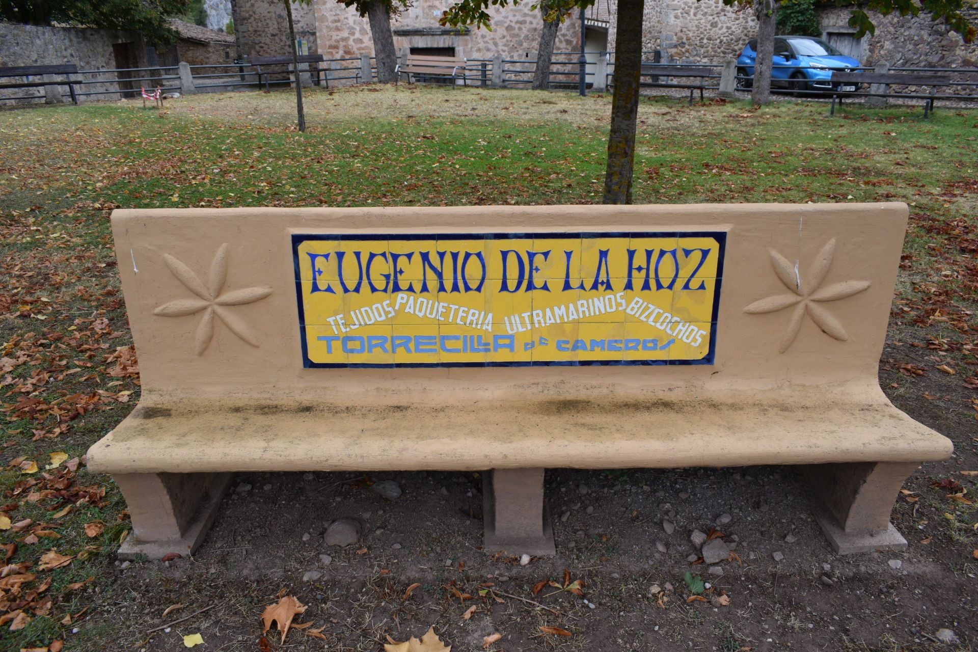 Los emblemáticos bancos de Pradillo, Bien de Interés Cultural