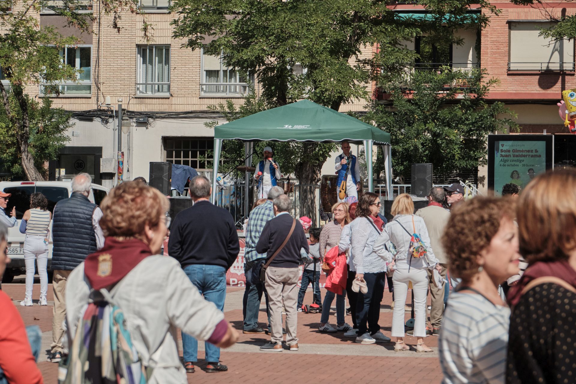 Choricillo, pancenta, alubias... los logroñeses recuperan fuerzas en las degustaciones