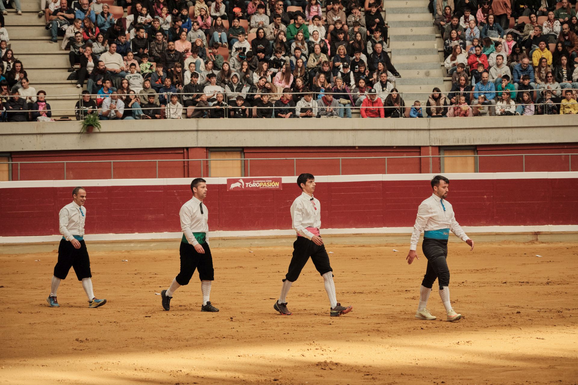 Martes de vaquillas en La Ribera
