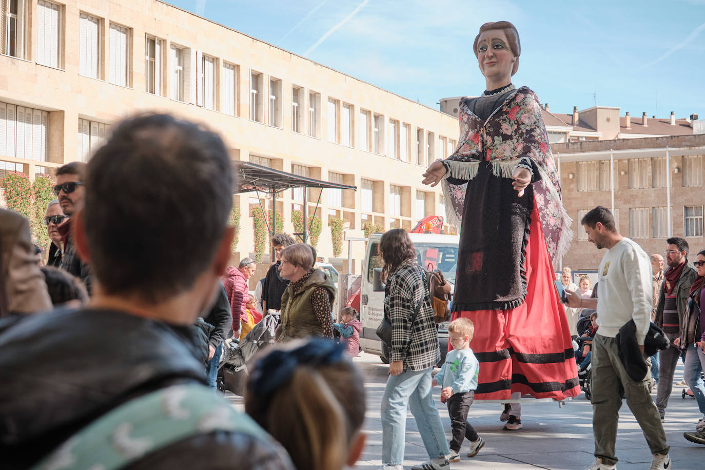 Logroño se llena de música, gigantes y sabores por San Mateo