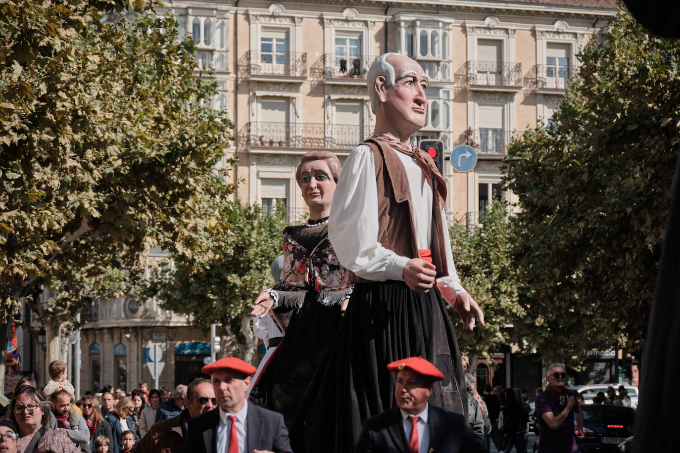 Logroño se llena de música, gigantes y sabores por San Mateo