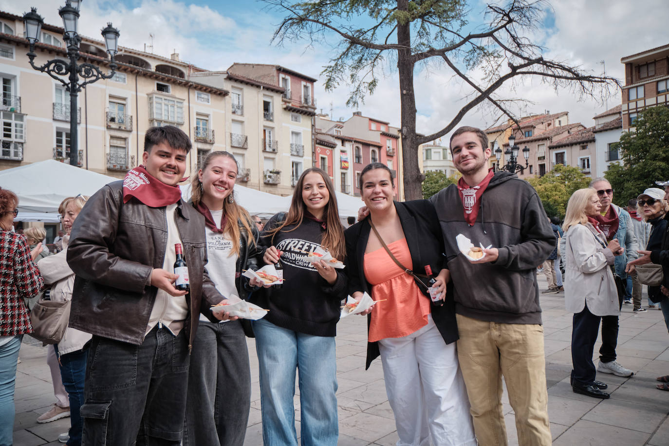 Logroño se llena de música, gigantes y sabores por San Mateo