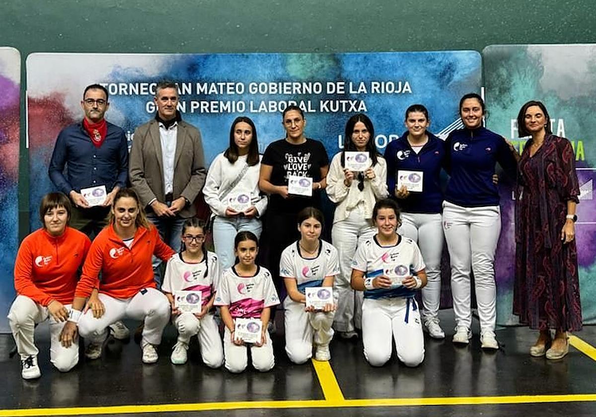 Las protagonistas de los dos partidos de este miércoles posan juntas.