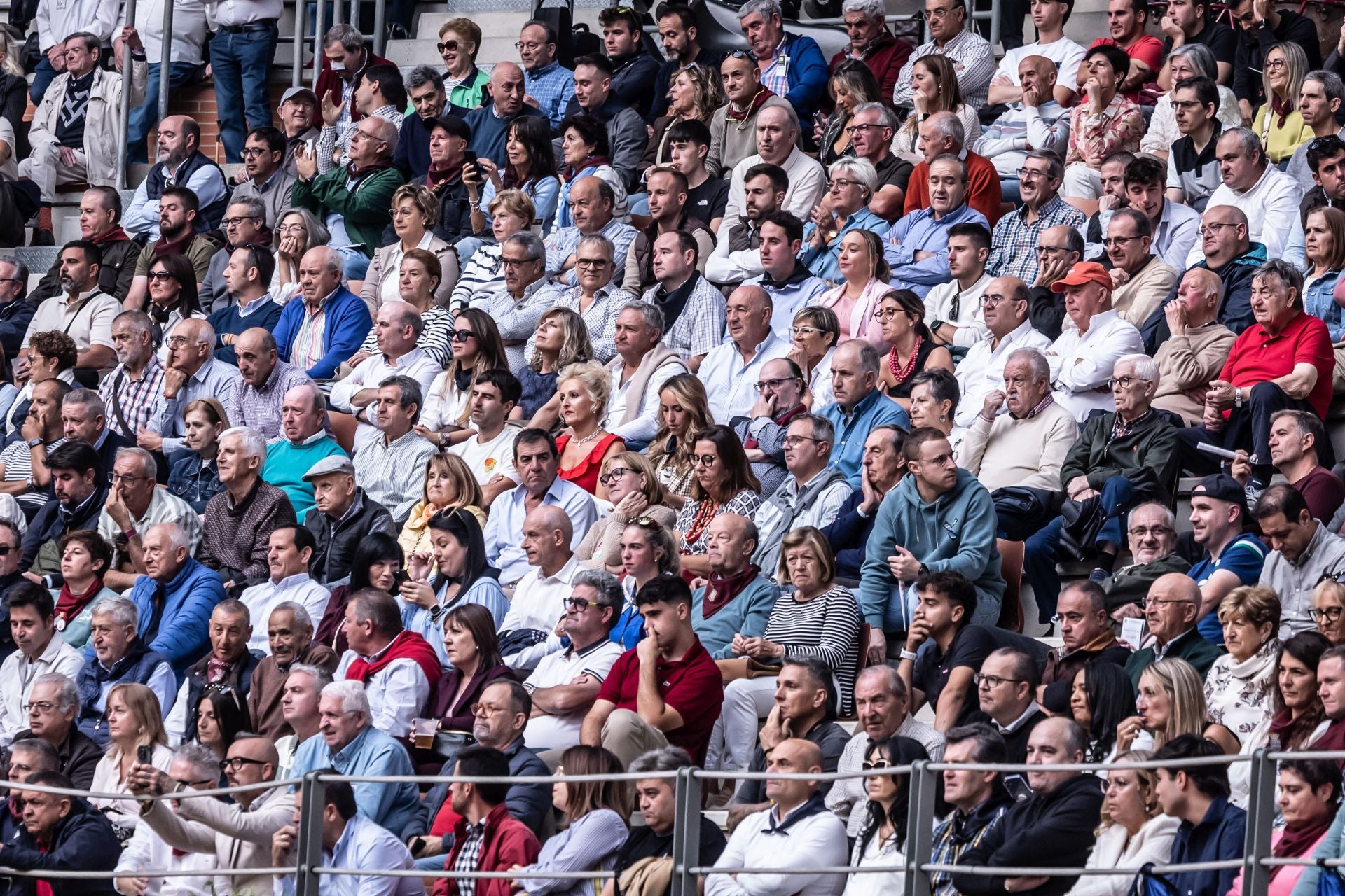 Borja Jiménez, a hombros en el cierre de la feria de San Mateo