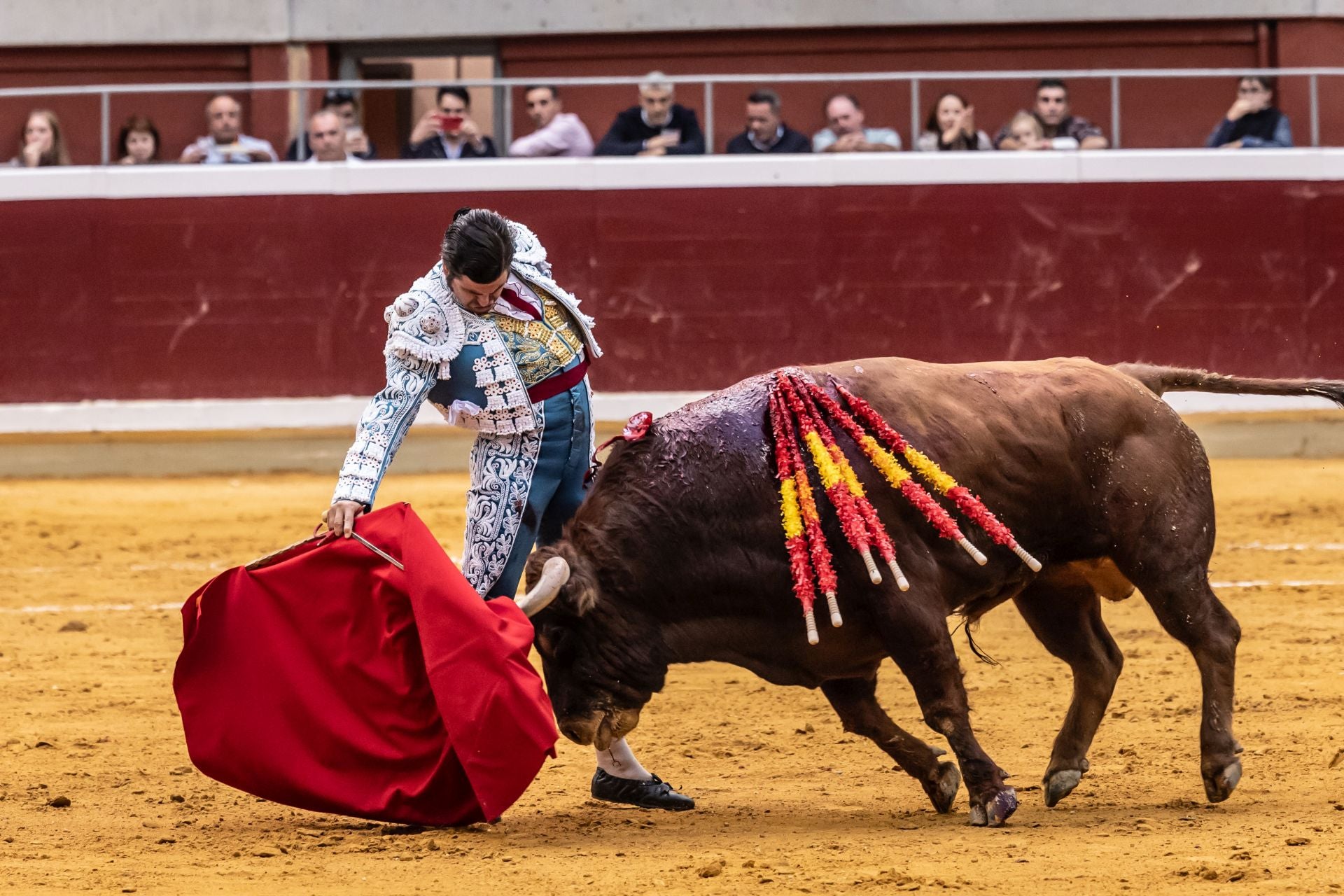 Borja Jiménez, a hombros en el cierre de la feria de San Mateo