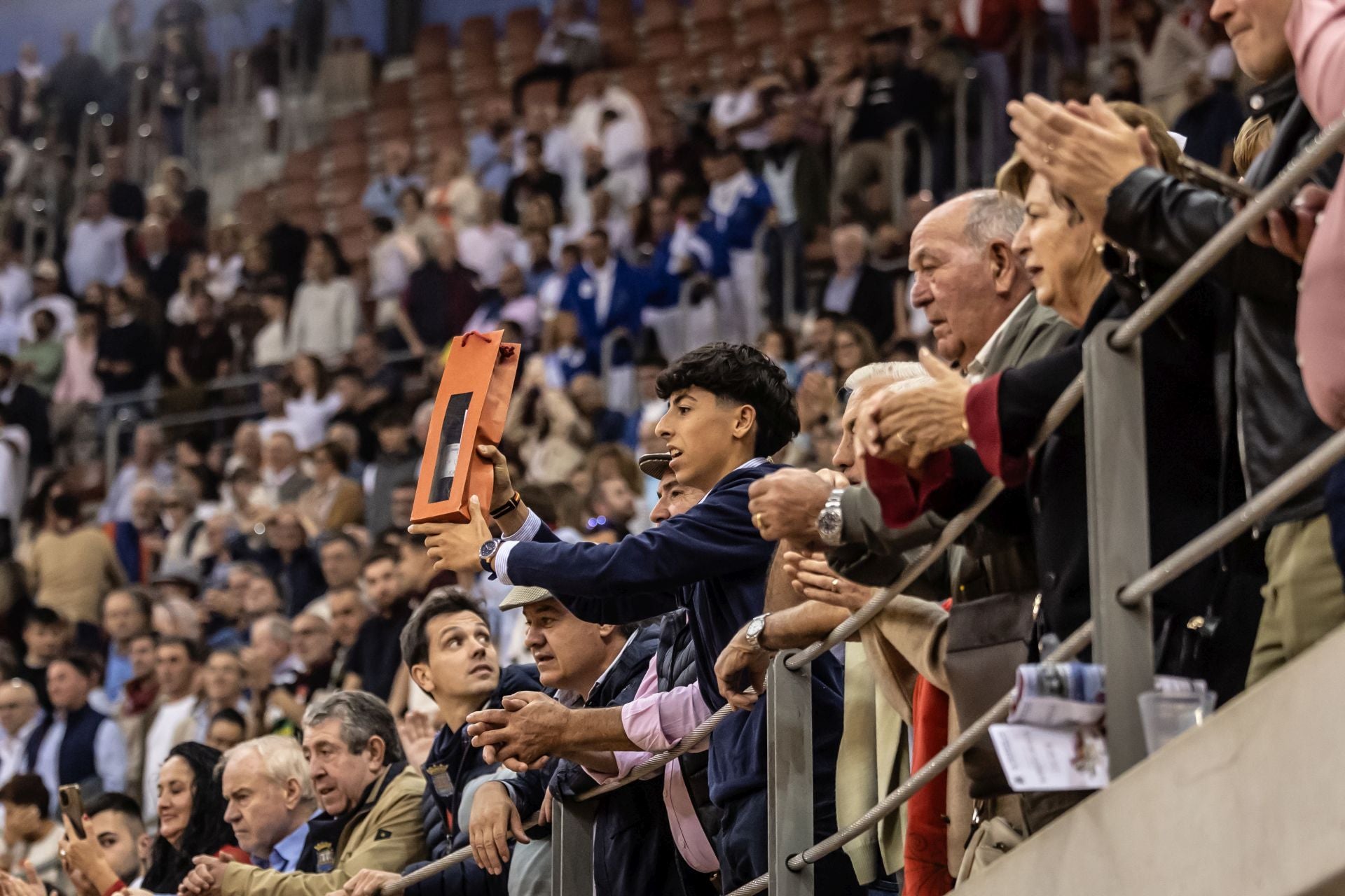 Borja Jiménez, a hombros en el cierre de la feria de San Mateo