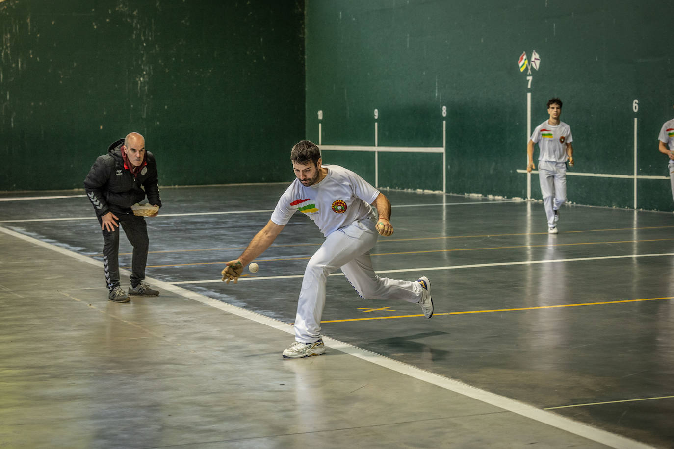 Las imágenes de la final del torneo de pelota de La Vendimia