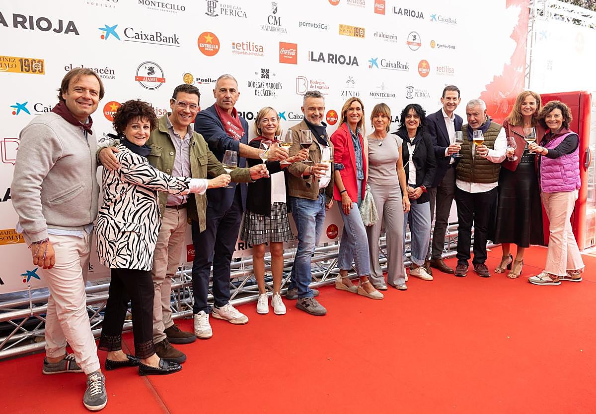 Enrique Martínez Armas, Celia Sanz, Francis Paniego, Alberto Aparicio, Teresa Cobo, Conrado Escobar, Ana Orúe, Luisa Barrachina, Patricia Sáinz, Goyo Ezama, Ángel Andrés, Estrella Domínguez y Susana Sáez.