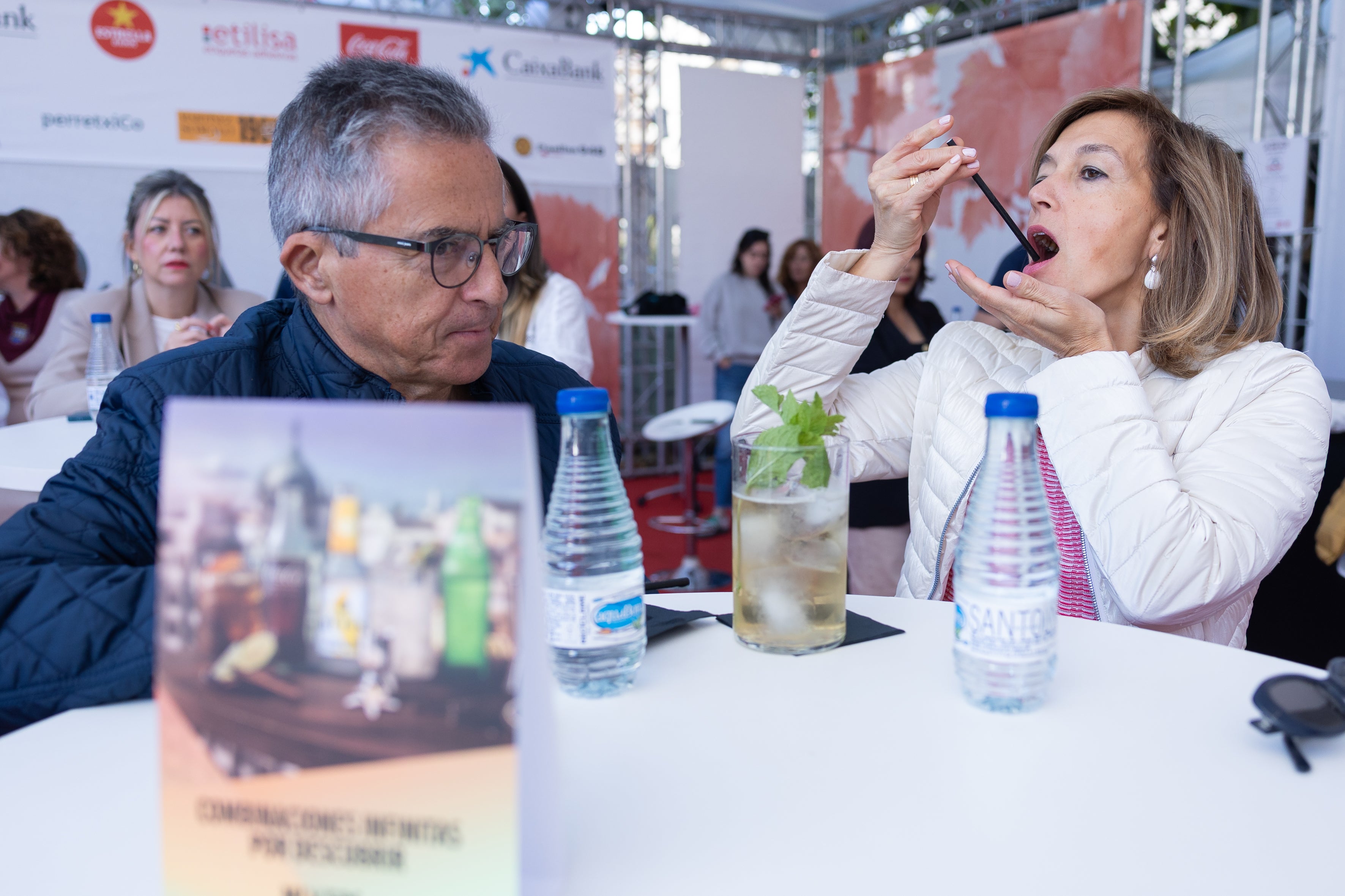 Las imágenes del taller de coctelería de Elena Urigüen