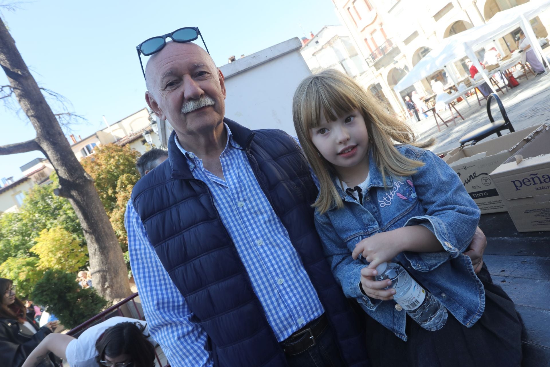 ¿Has estado de degustación para terminar las fiestas? Igual apareces en estas fotos