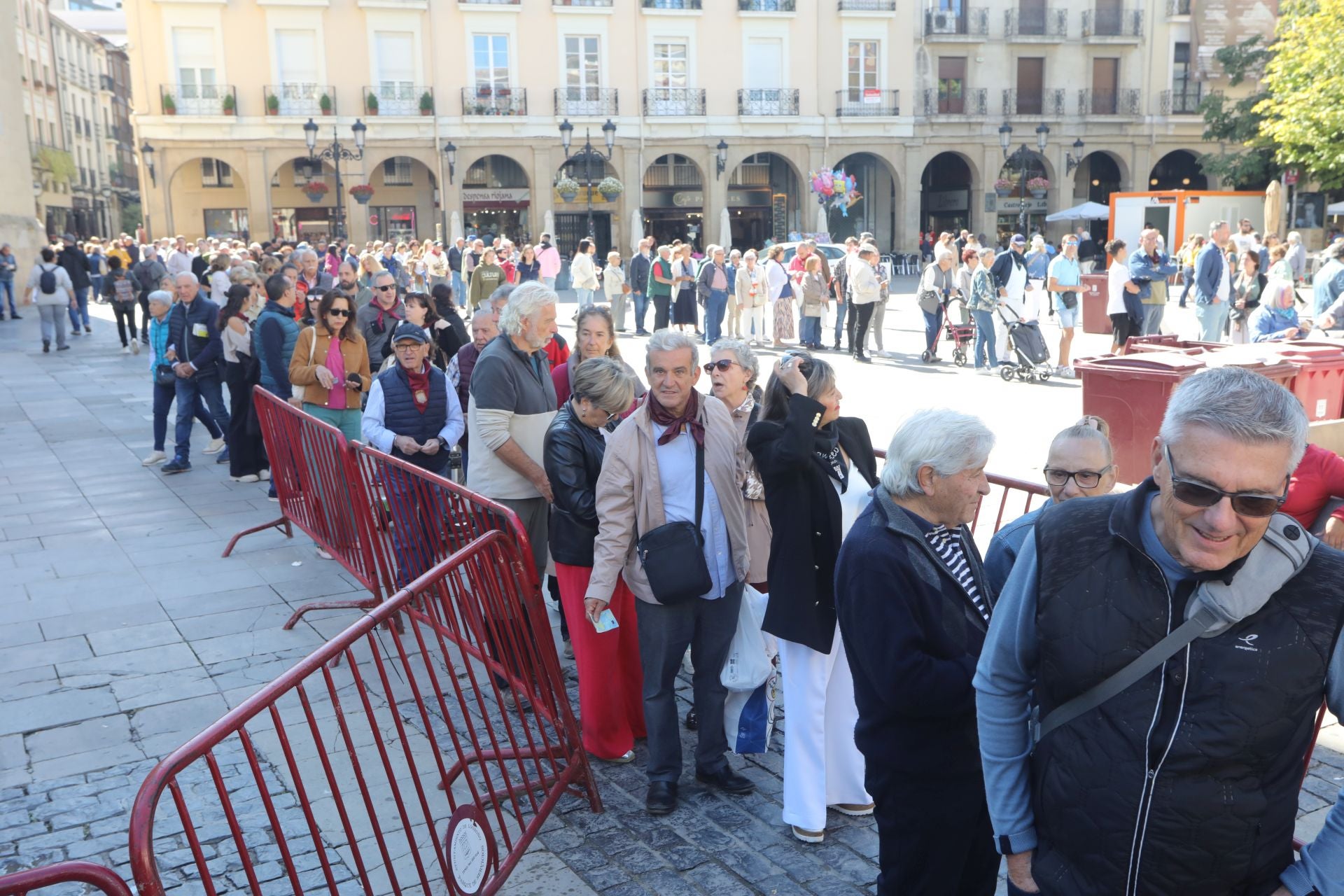 ¿Has estado de degustación para terminar las fiestas? Igual apareces en estas fotos