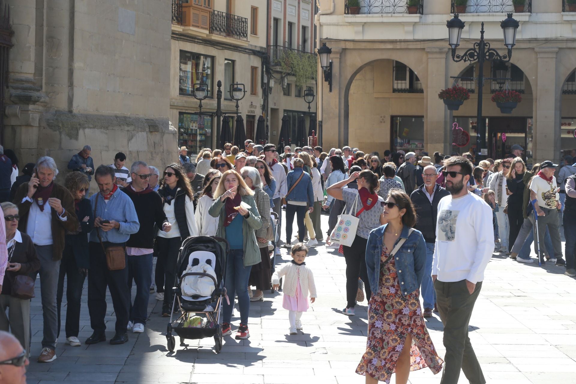 ¿Has estado de degustación para terminar las fiestas? Igual apareces en estas fotos