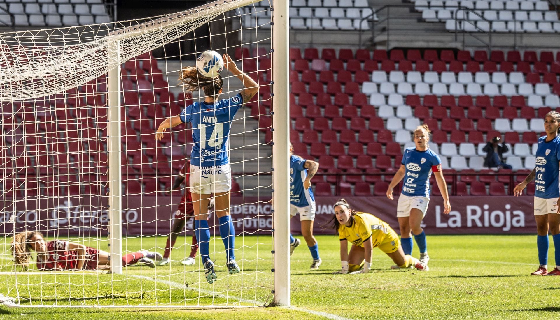Las imágenes del encuentro entre el DUX y el Alhama