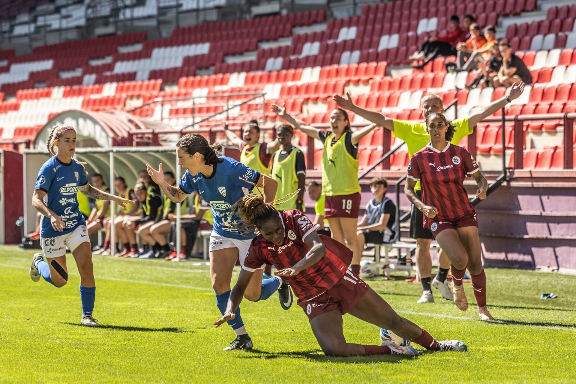 Las imágenes del encuentro entre el DUX y el Alhama