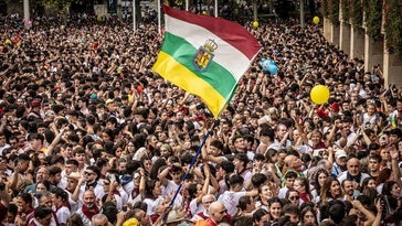 Festejos destaca el cohete, los fuegos y el concierto de Izal como los eventos más multitudinarios de unas «buenas fiestas»